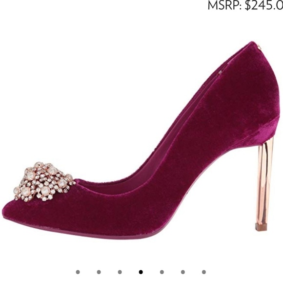 🚫SOLD🚫NIB TED BAKER EMBELLISHED VELVET PUMPS - Picture 2 of 8